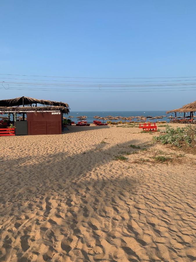 Casa Candolim Beach Front Extérieur photo